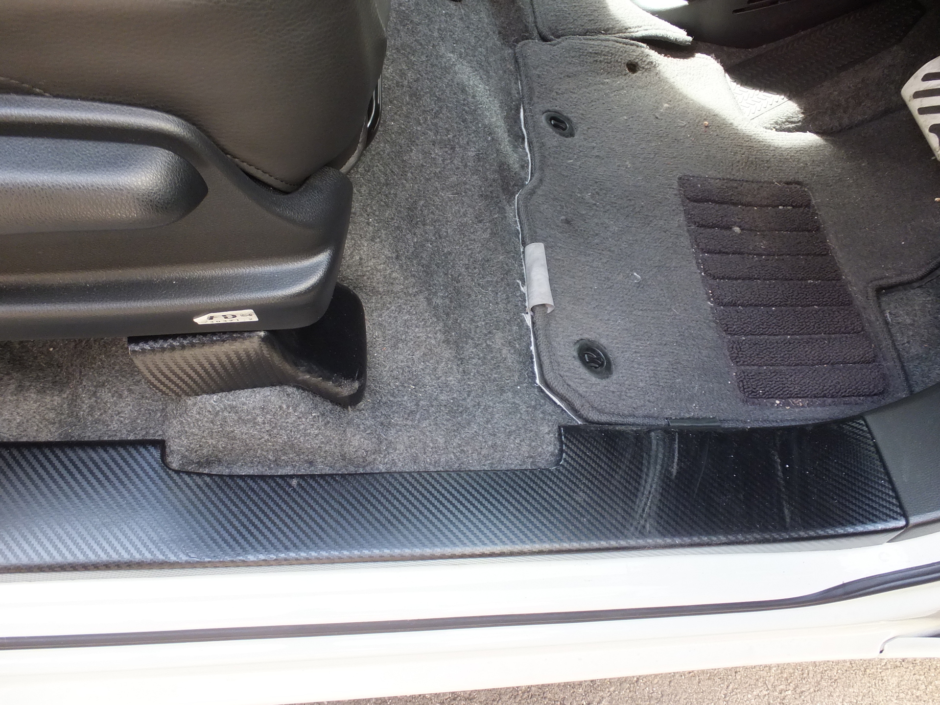 N One フロントガーニッシュ カーボン調仕上げ N Oneの静粛性向上と磨きのブログ